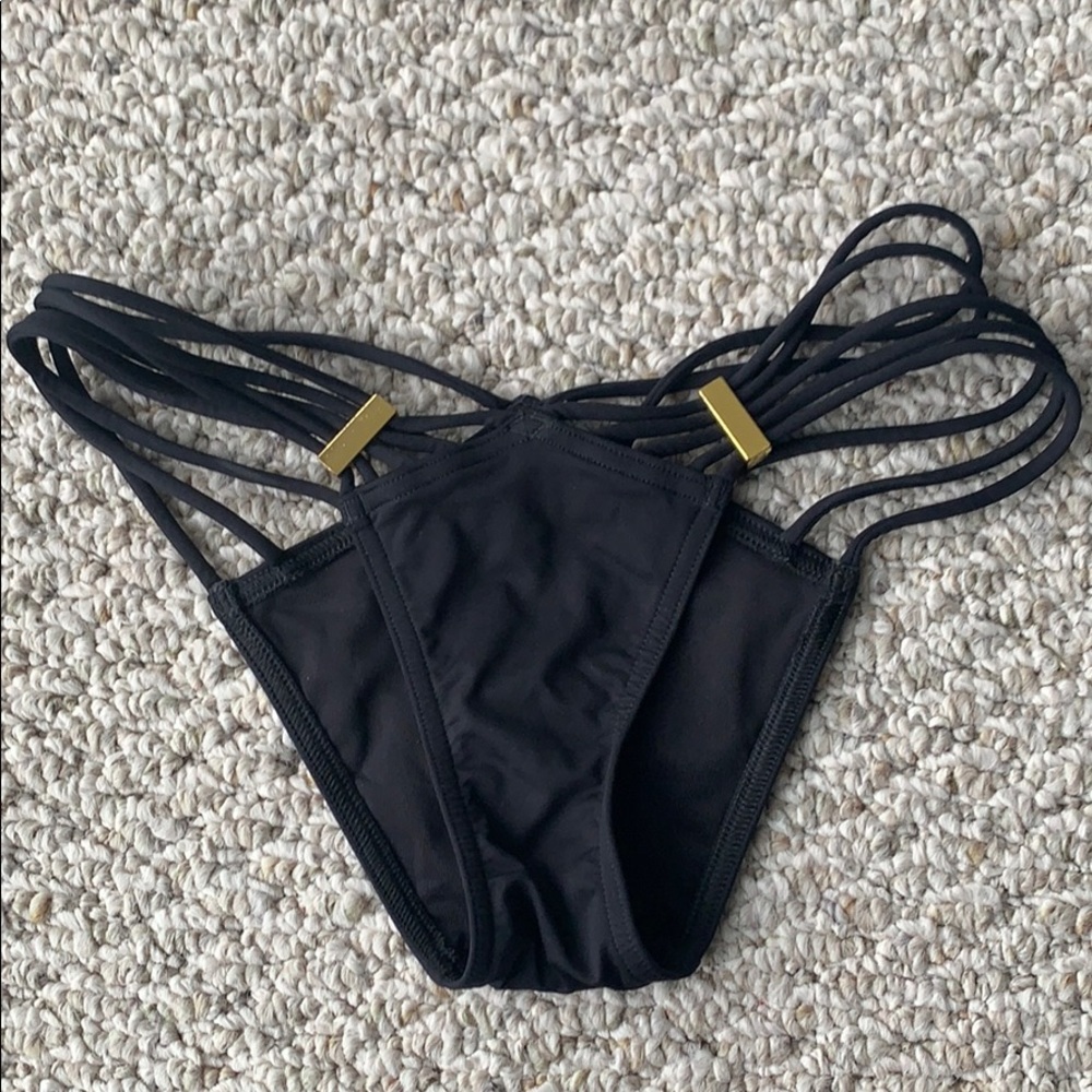 Victoria’s Secret bikini bottom size XS